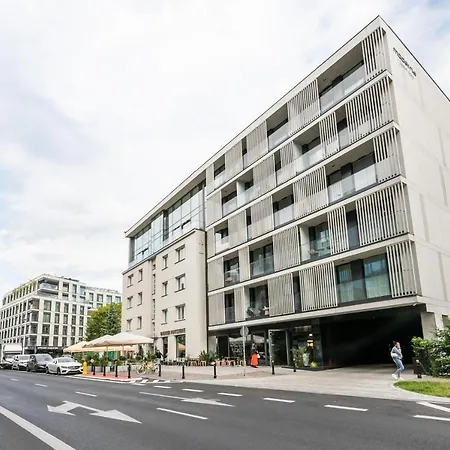Centrum Nauki Kopernika Luxury 아파트