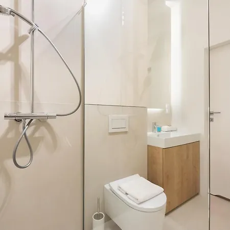 Centrum Nauki Kopernika Luxury * 바르샤바